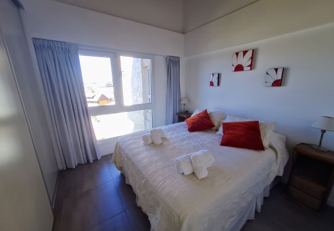 Apartamento en San Carlos de Bariloche - Gaia, con vista al lago y estacionamiento Apartamento en San Carlos de Bariloche - Gaia, con vista al lago y estacionamiento