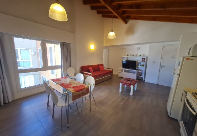 Apartamento en San Carlos de Bariloche - Gaia, con vista al lago y estacionamiento Apartamento en San Carlos de Bariloche - Gaia, con vista al lago y estacionamiento