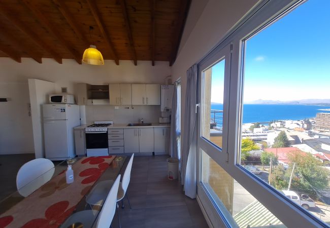 Apartamento en San Carlos de Bariloche - Gaia, con vista al lago y estacionamiento Apartamento en San Carlos de Bariloche - Gaia, con vista al lago y estacionamiento