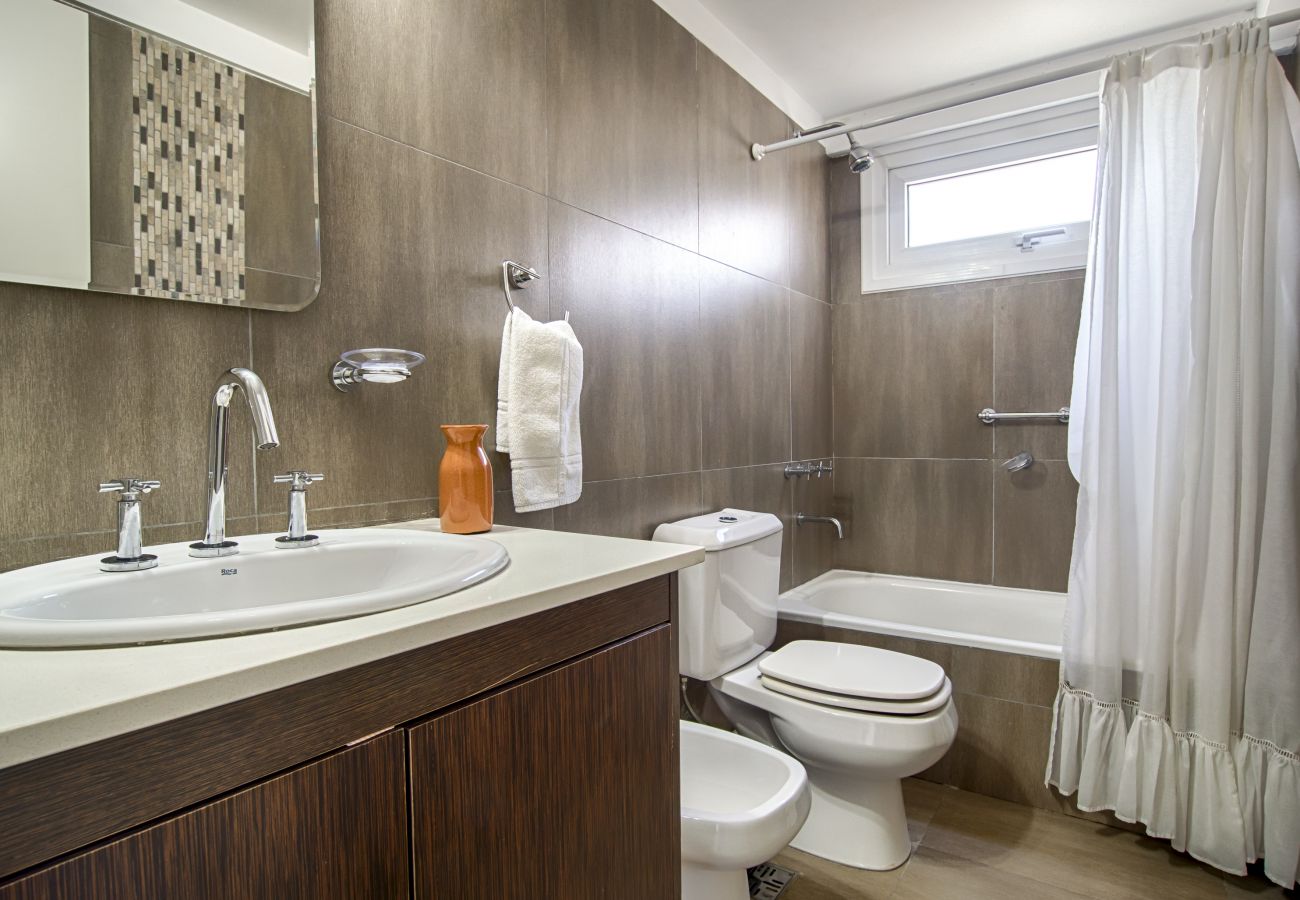 Apartamento en San Carlos de Bariloche - Maiten departamento con estacionamiento