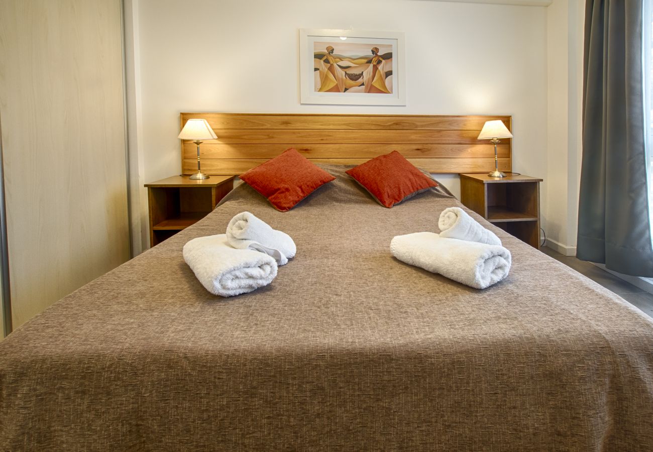 Apartamento en San Carlos de Bariloche - Maiten departamento con estacionamiento