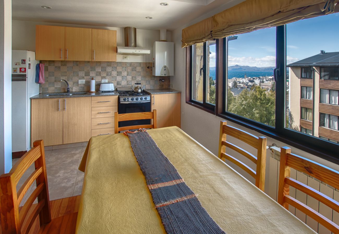 Apartamento en San Carlos de Bariloche - El Coral departamento con estacionamiento