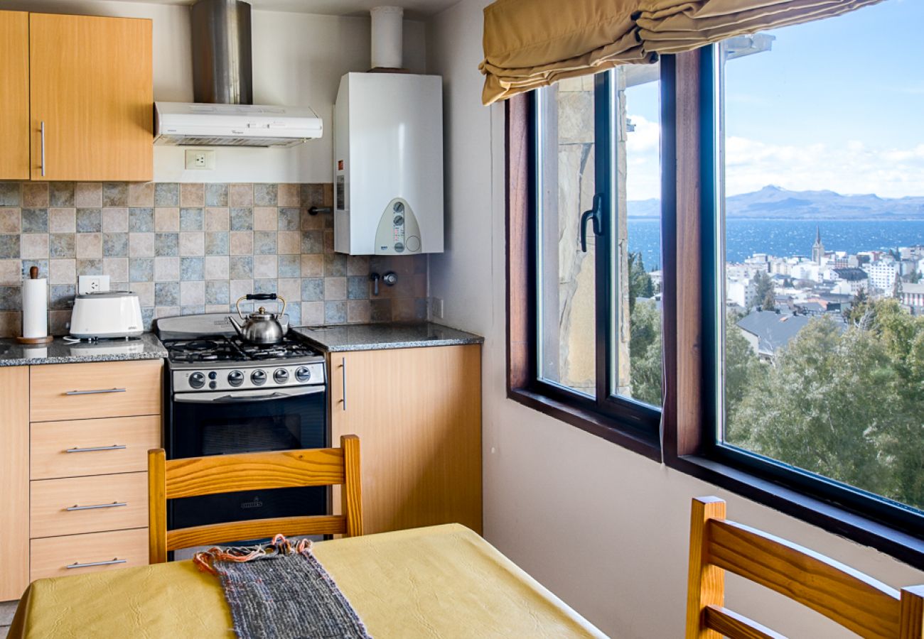 Apartamento en San Carlos de Bariloche - El Coral departamento con estacionamiento