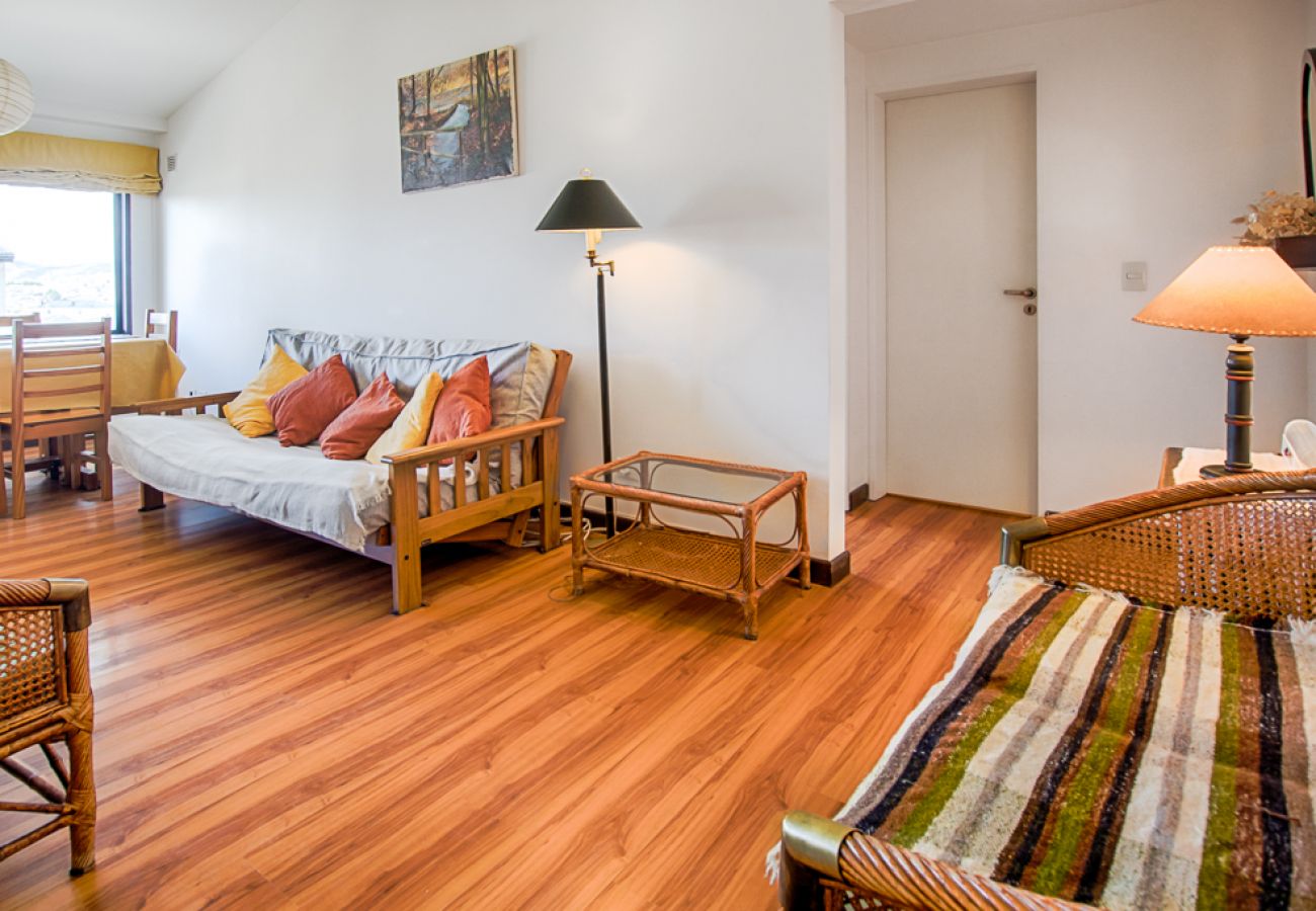 Apartamento en San Carlos de Bariloche - El Coral departamento con estacionamiento