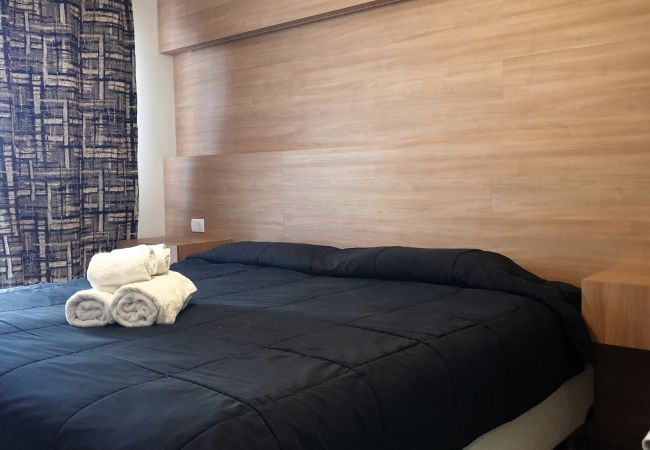 Apartamento en San Carlos de Bariloche - Perfecto para 5, Centrico y con estacionamiento Apartamento en San Carlos de Bariloche - Perfecto para 5, Centrico y con estacionamiento