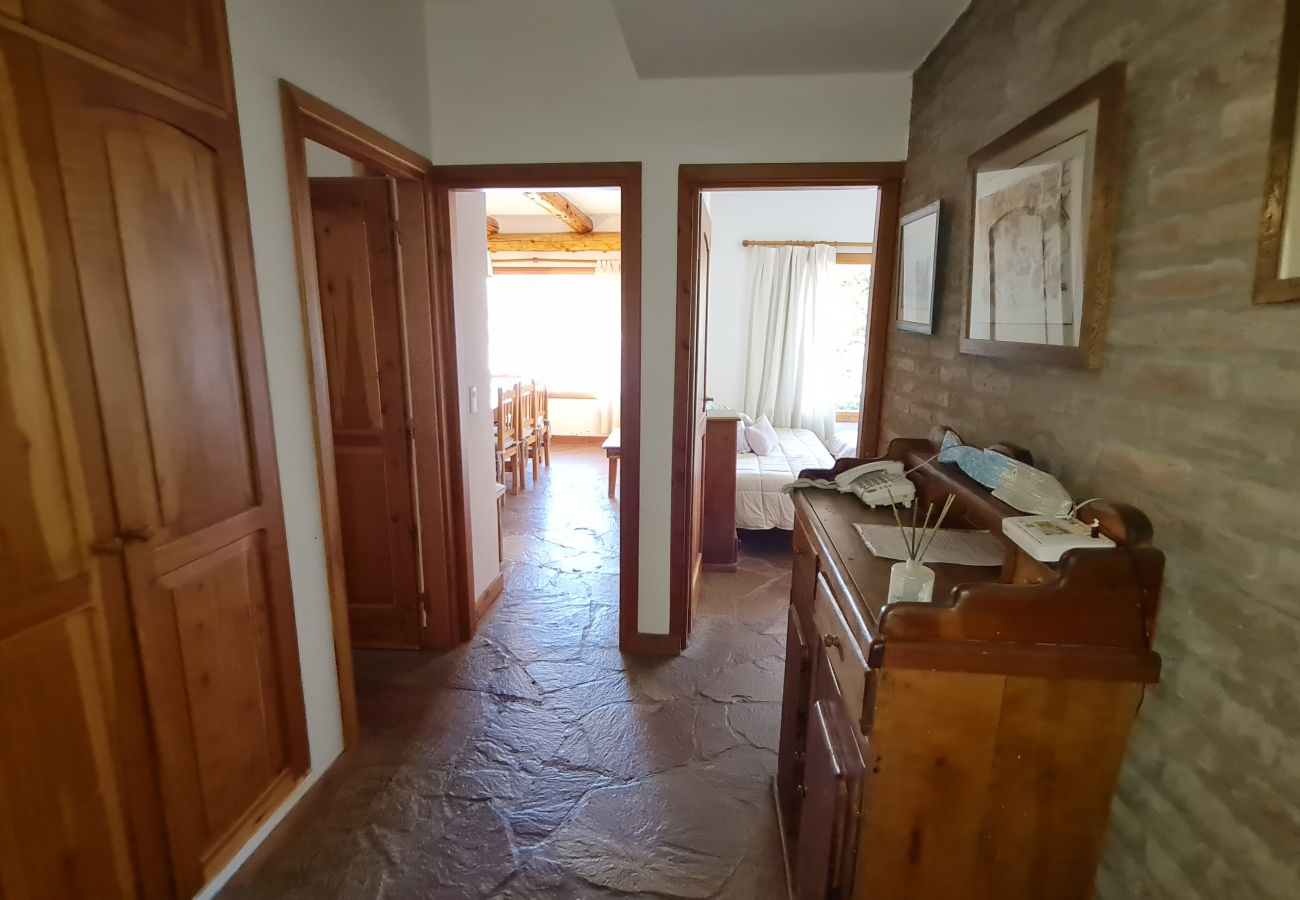 Casa en San Carlos de Bariloche - Casa con costa de lago y Piscina