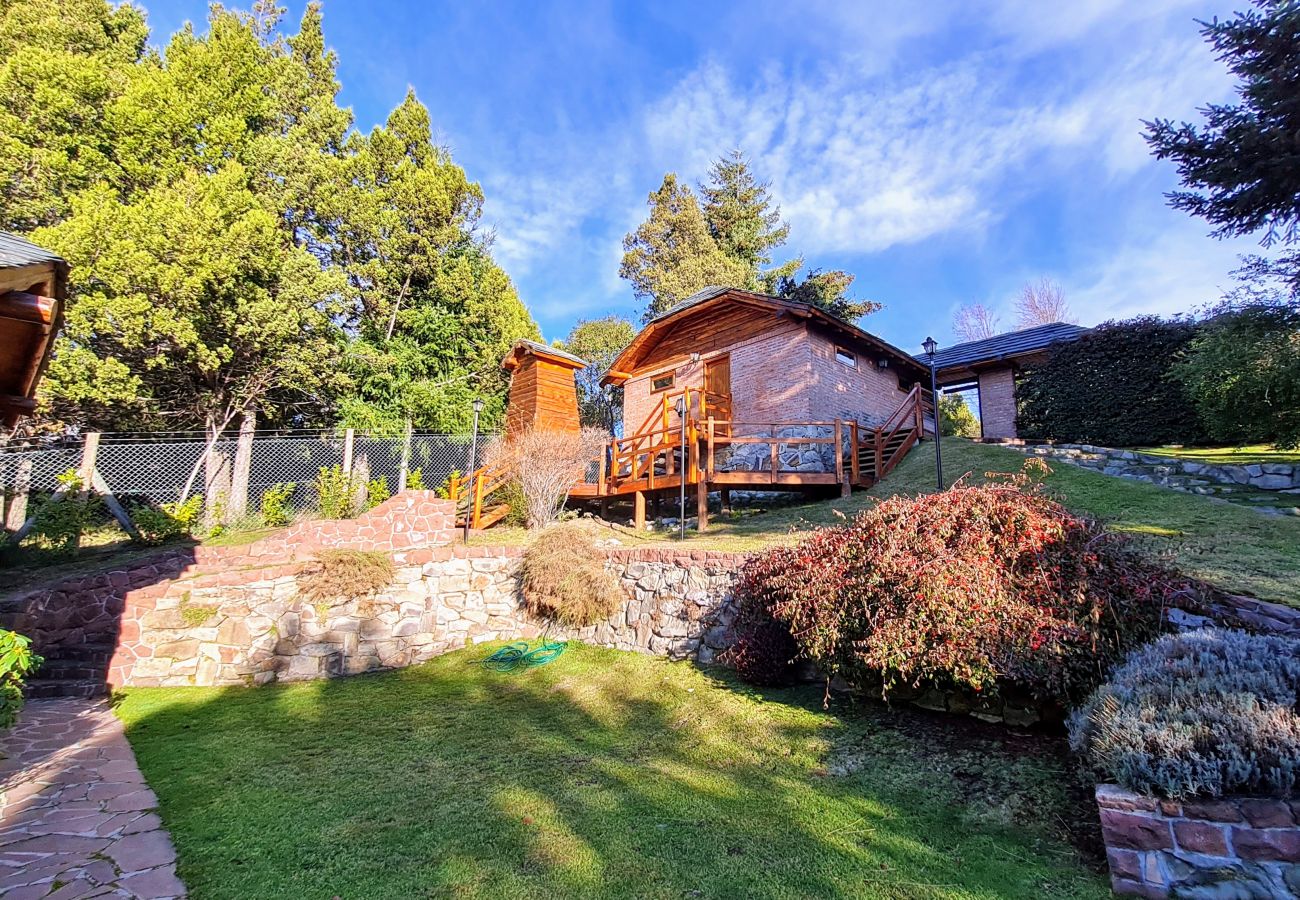 Casa en San Carlos de Bariloche - Casa con costa de lago y Piscina