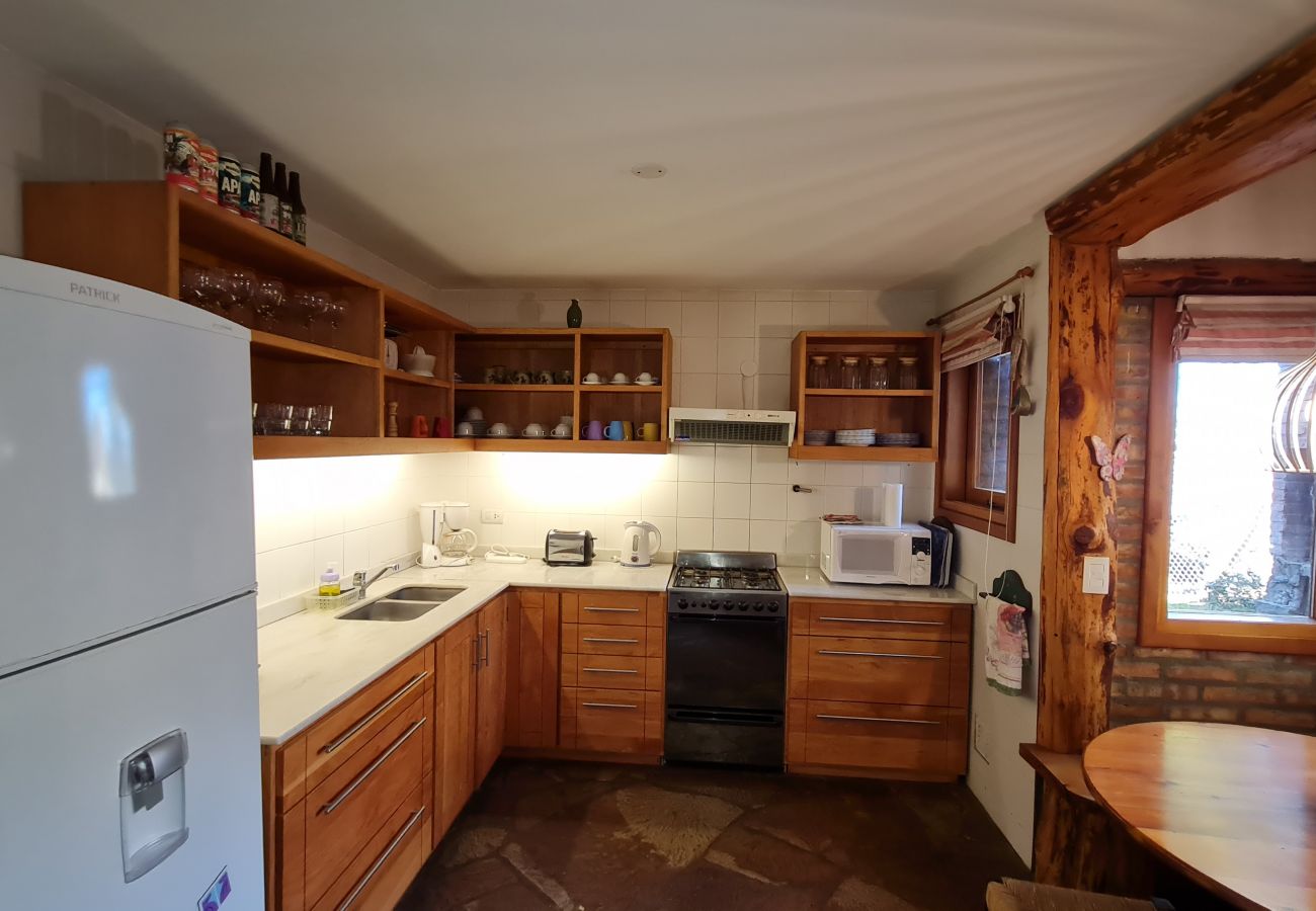 Casa en San Carlos de Bariloche - Casa con costa de lago y Piscina