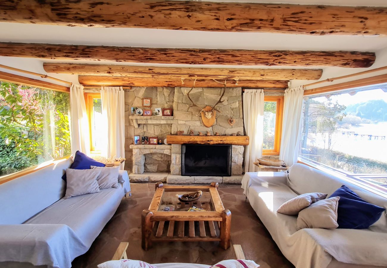 Casa en San Carlos de Bariloche - Casa con costa de lago y Piscina