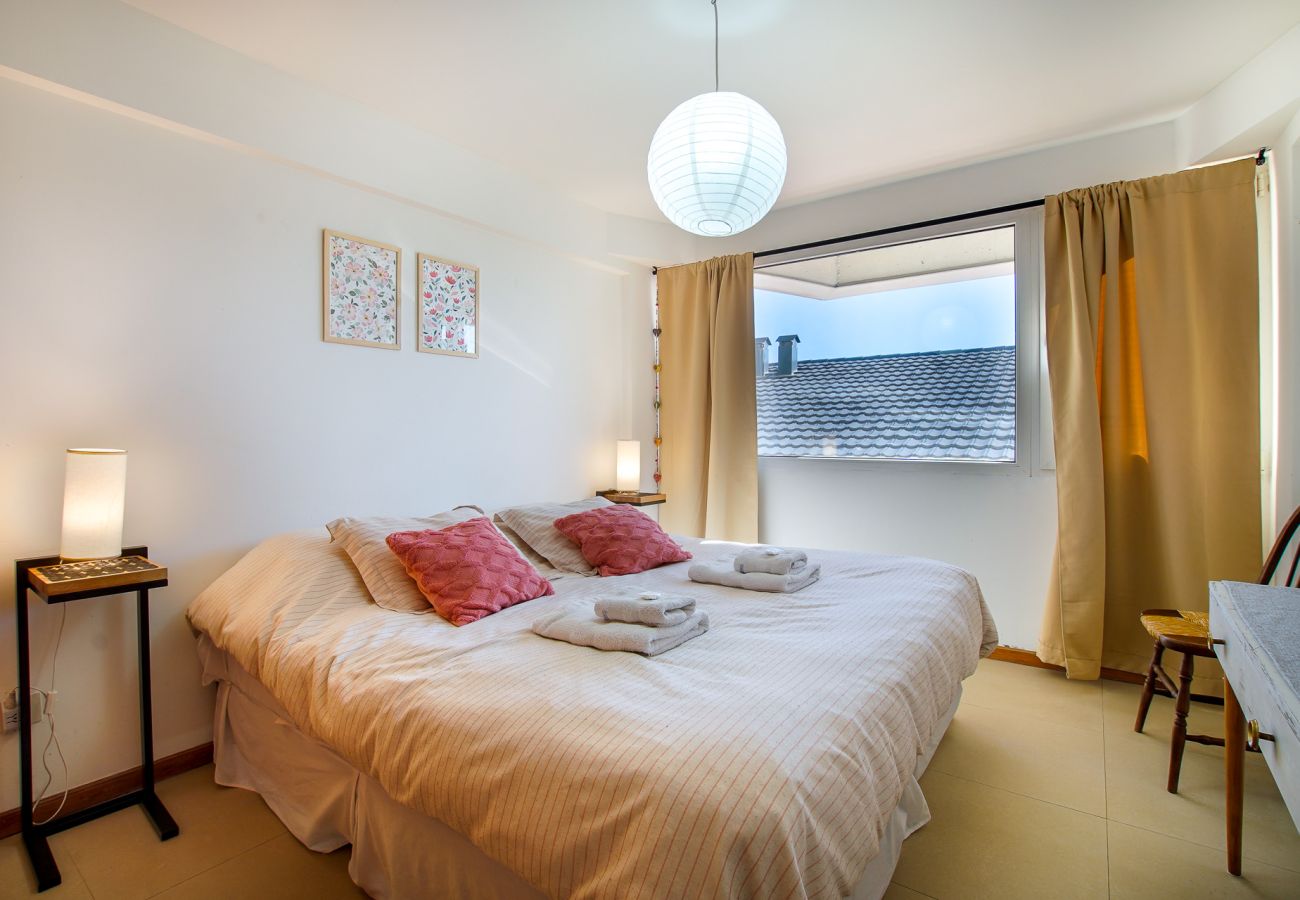Apartamento en San Carlos de Bariloche - Apart Nahuel Huapi con vista al lago y estac.