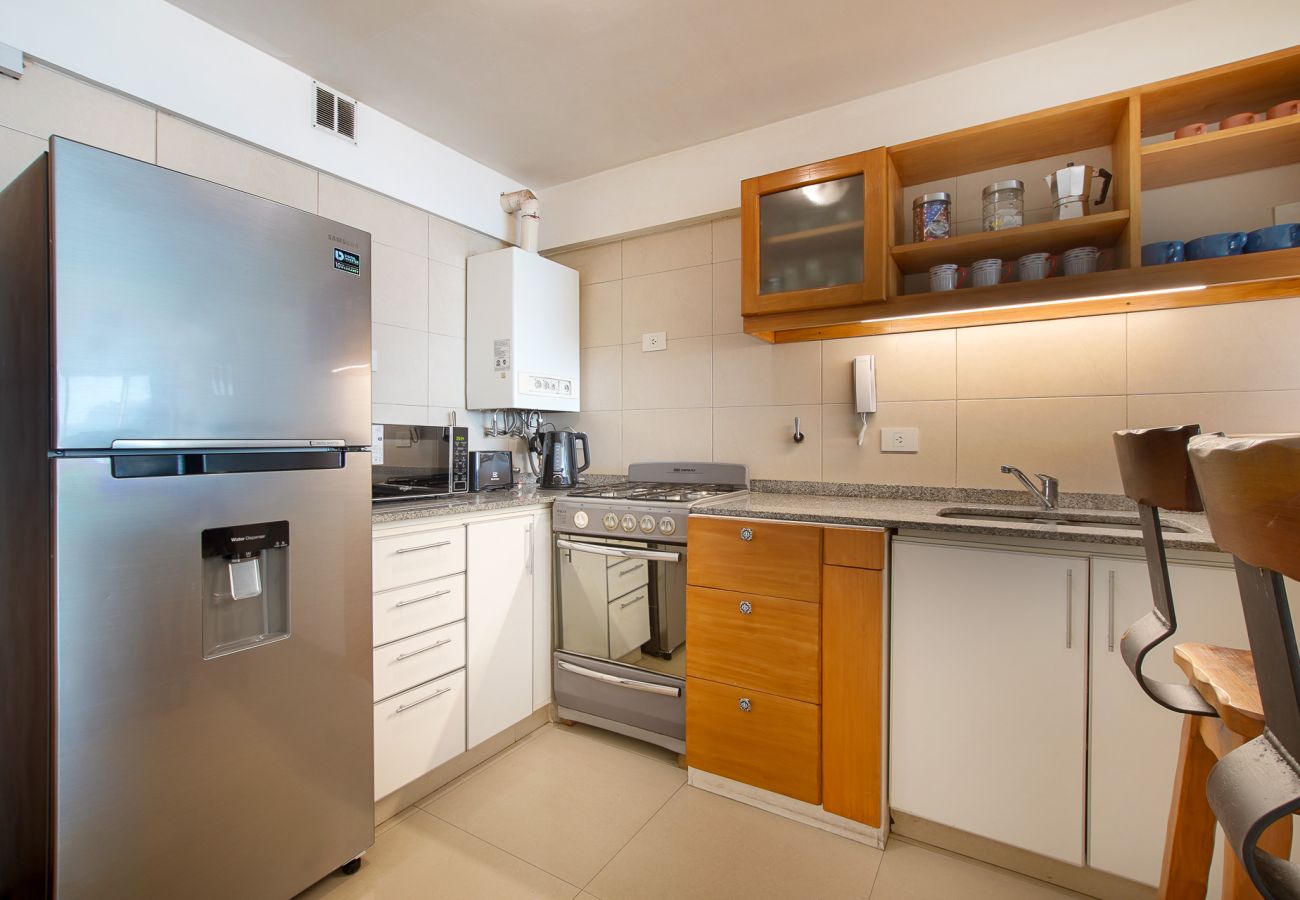 Apartamento en San Carlos de Bariloche - Apart Nahuel Huapi con vista al lago y estac.