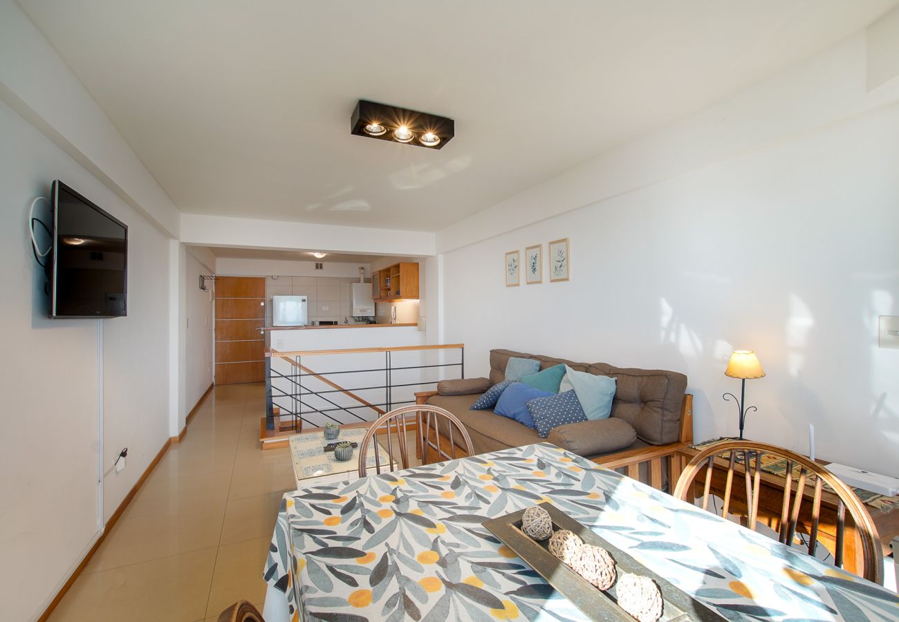 Apartamento en San Carlos de Bariloche - Apart Nahuel Huapi con vista al lago y estac.