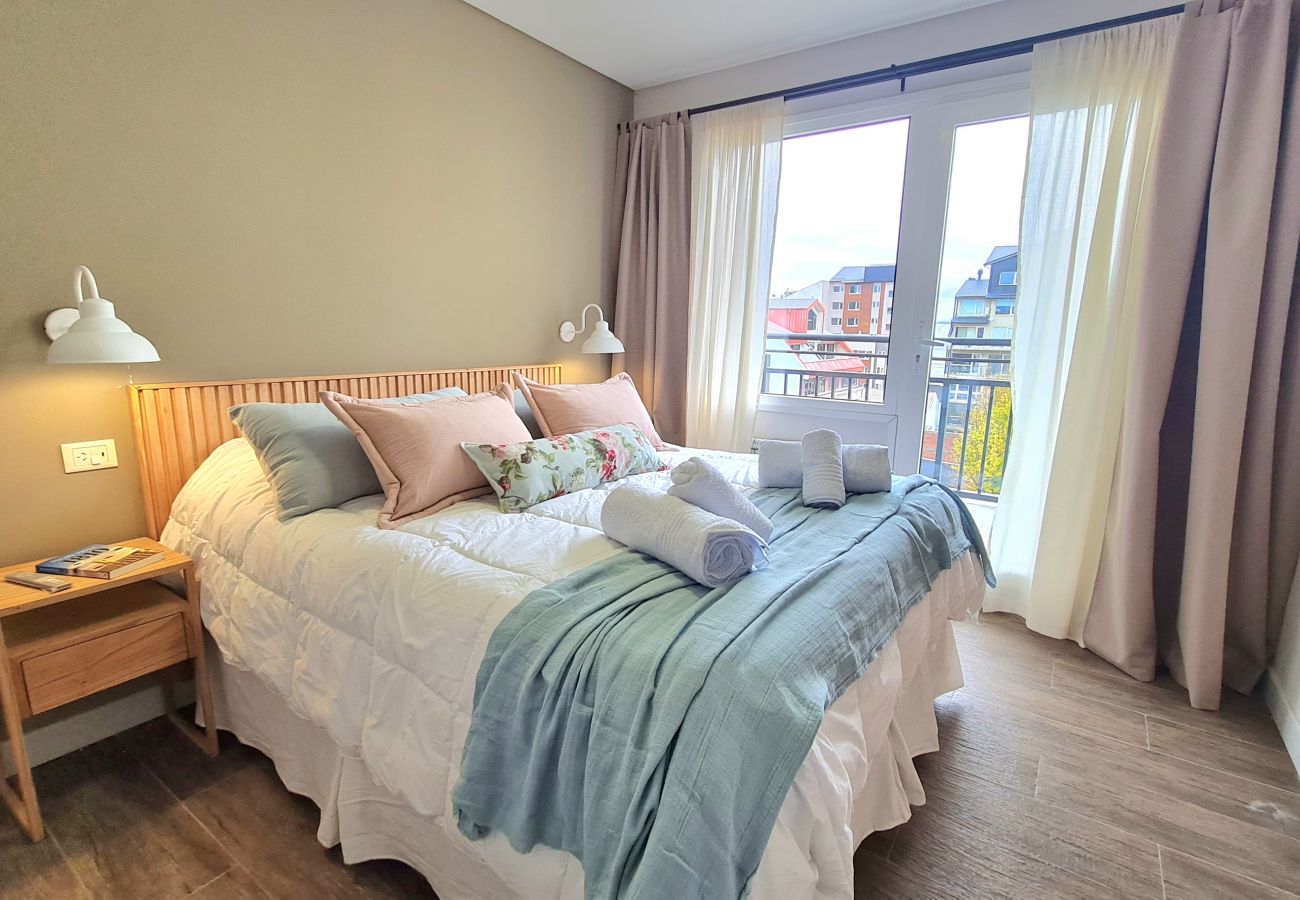 Apartamento en San Carlos de Bariloche - MUTISIA, departamento con terraza y vista al lago