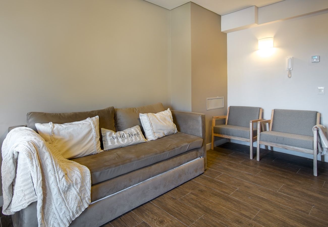 Apartamento en San Carlos de Bariloche - MUTISIA, departamento con terraza y vista al lago