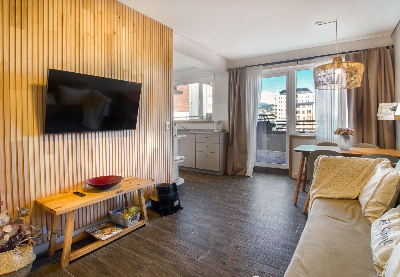Apartamento en San Carlos de Bariloche - MUTISIA, departamento con terraza y vista al lago