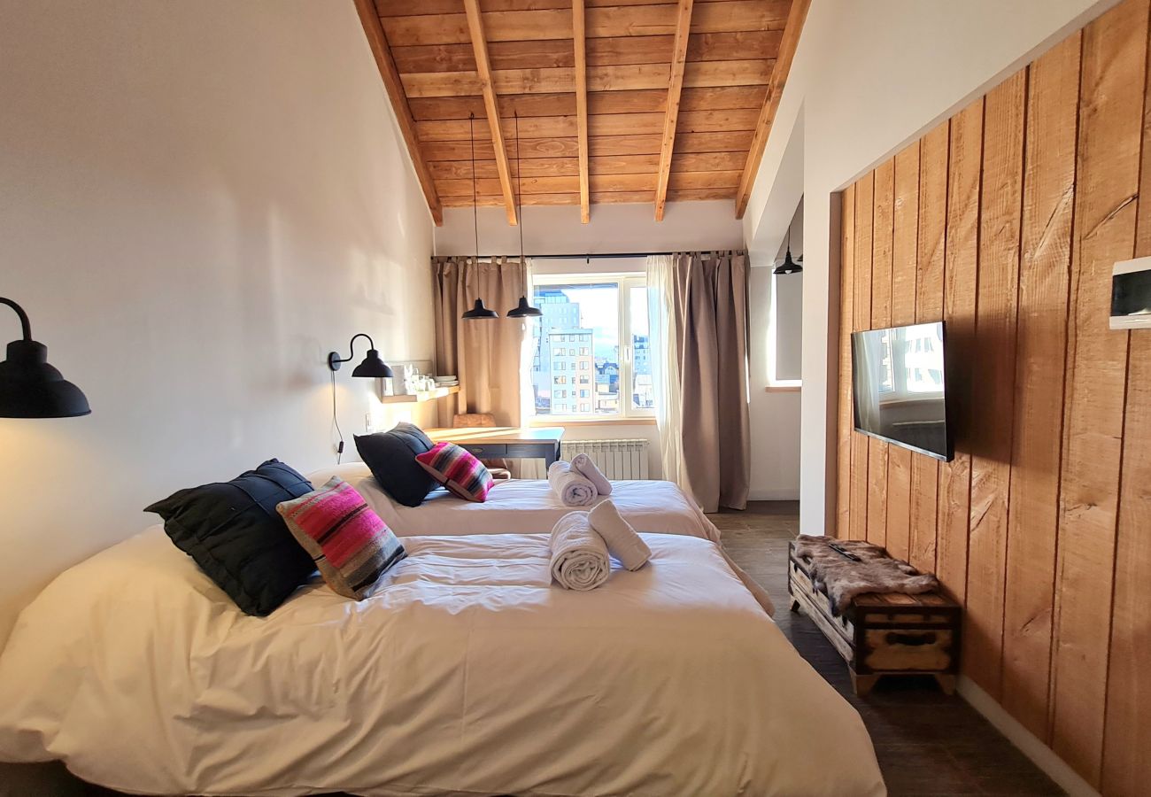 Estudio en San Carlos de Bariloche - RUSITO con vista al lago en pleno Centro