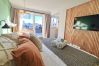 Estudio en San Carlos de Bariloche - LLANTEN departamento con vista al Lago y estaciona