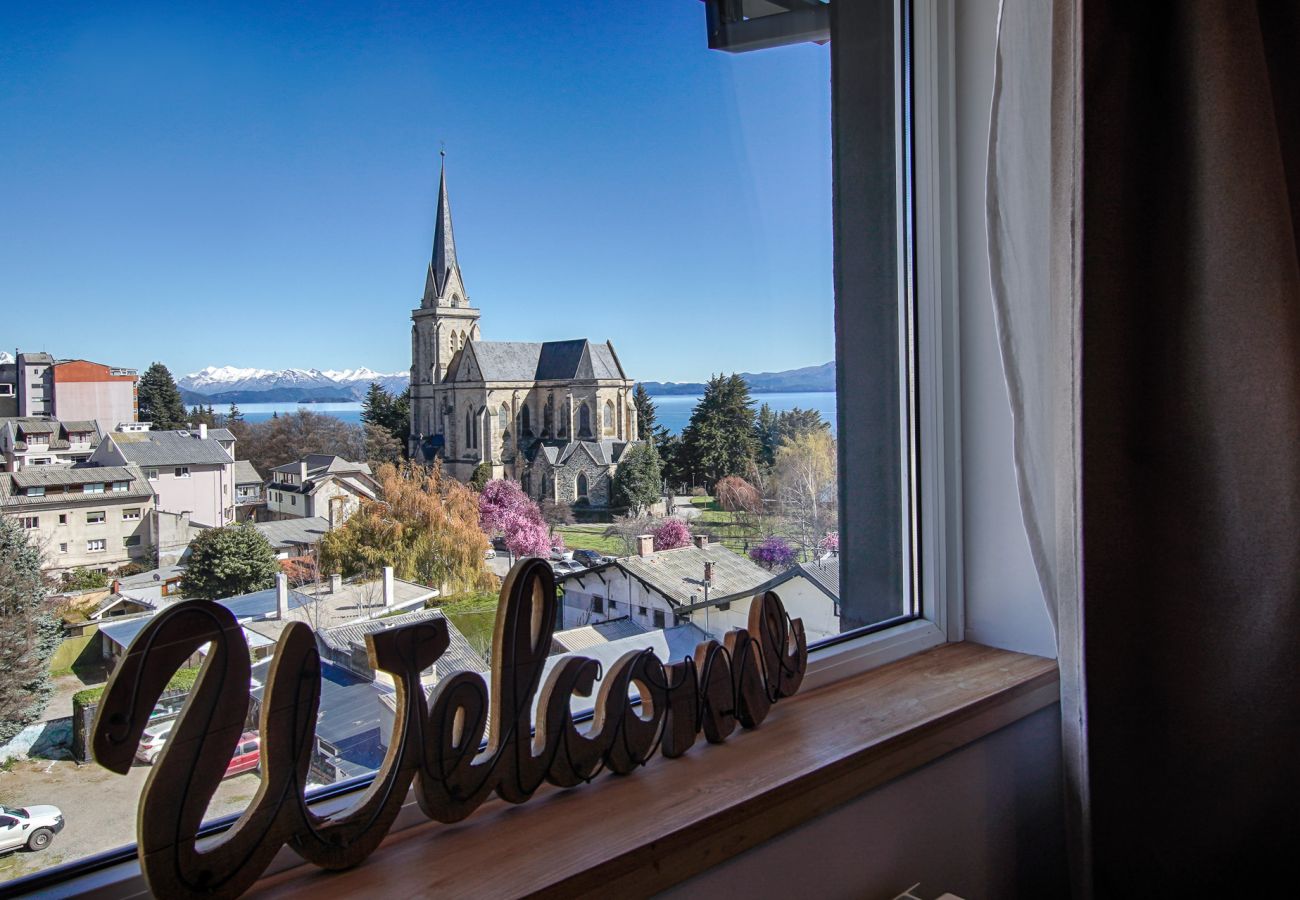 Apartamento en San Carlos de Bariloche - MONTAÑA departamento con vista al lago