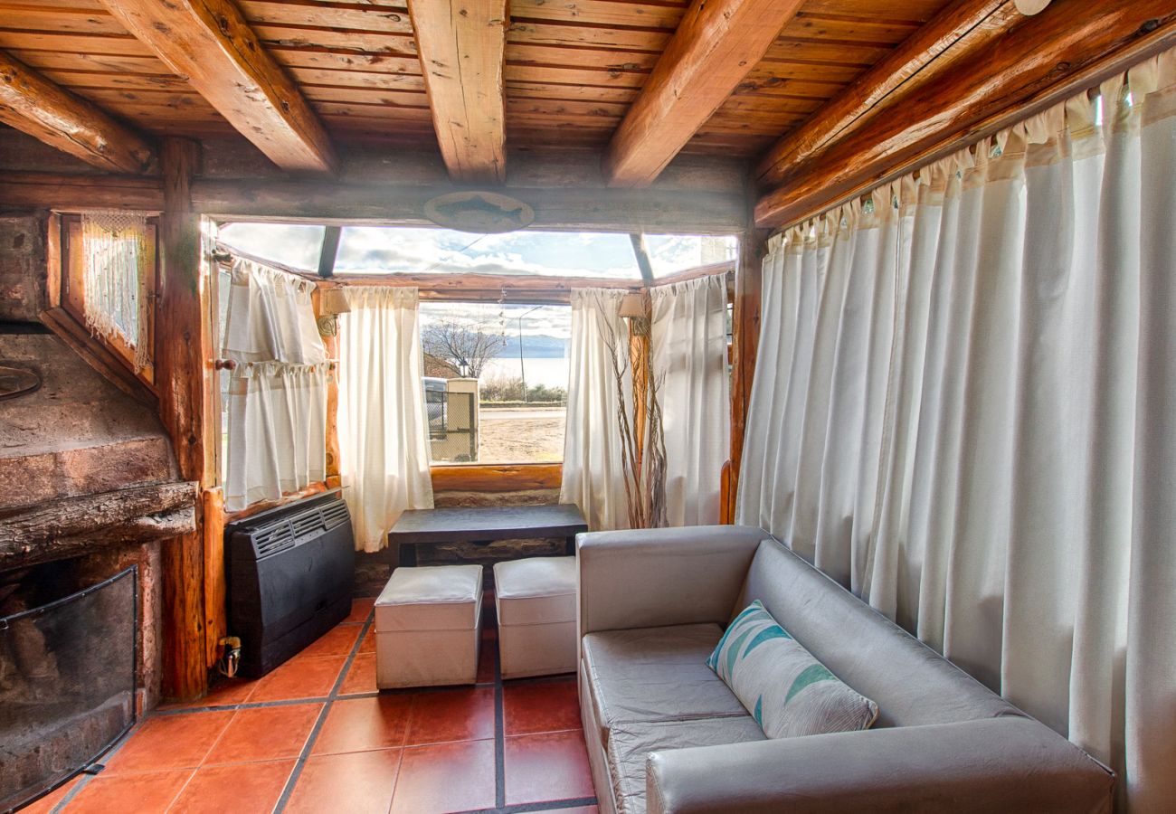 Casa en San Carlos de Bariloche - AYEN QUEN cabañas con vista al lago 1