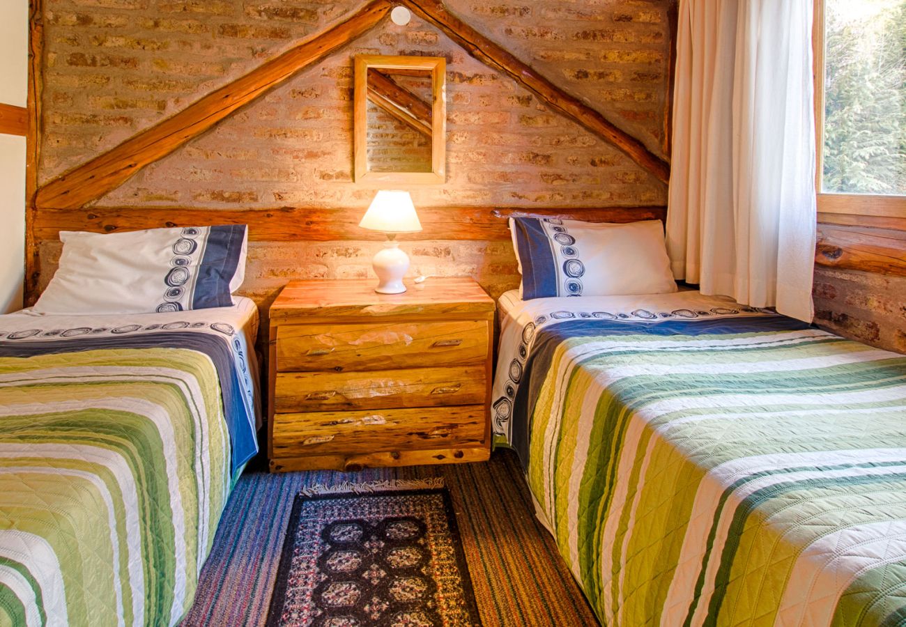 Casa en San Carlos de Bariloche - AYEN QUEN cabañas con vista al lago 1