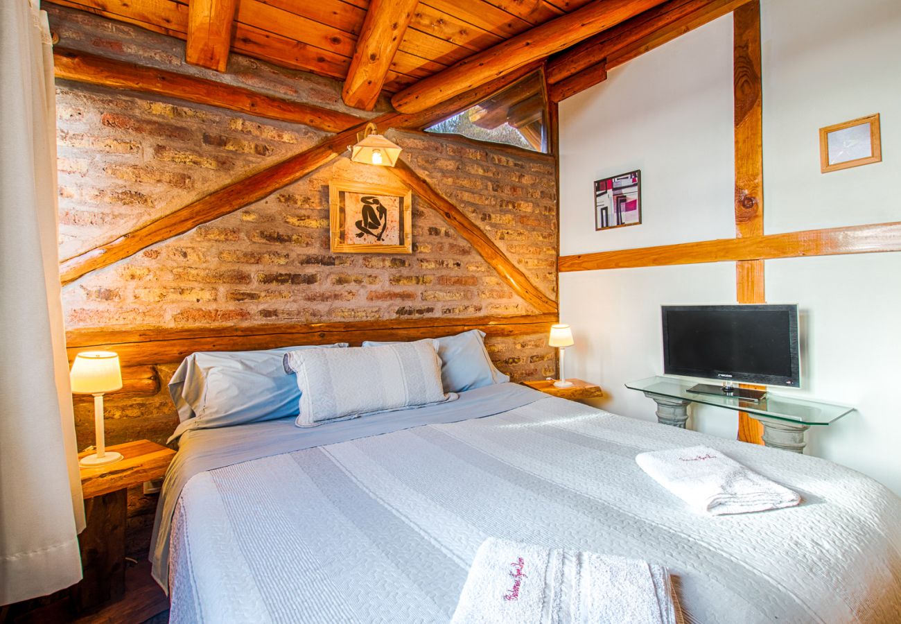 Casa en San Carlos de Bariloche - AYEN QUEN cabañas con vista al lago 1