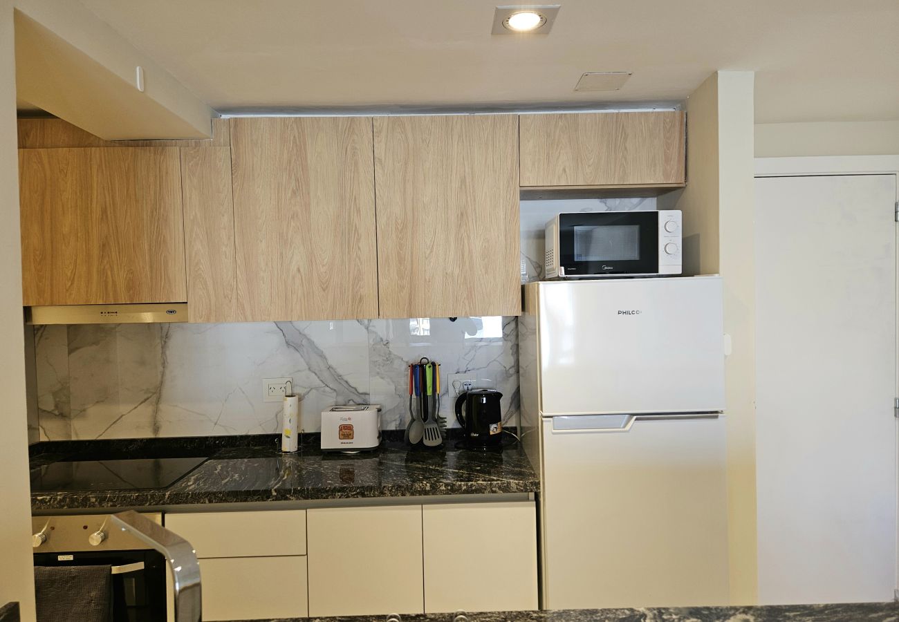 Apartamento en San Carlos de Bariloche - CUATRO SOLES en pleno centro con estacionamiento