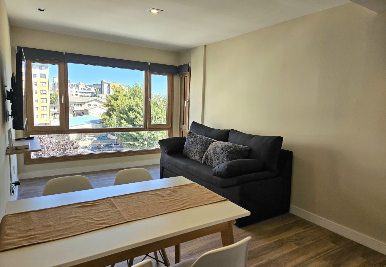Apartamento en San Carlos de Bariloche - CUATRO SOLES en pleno centro con estacionamiento