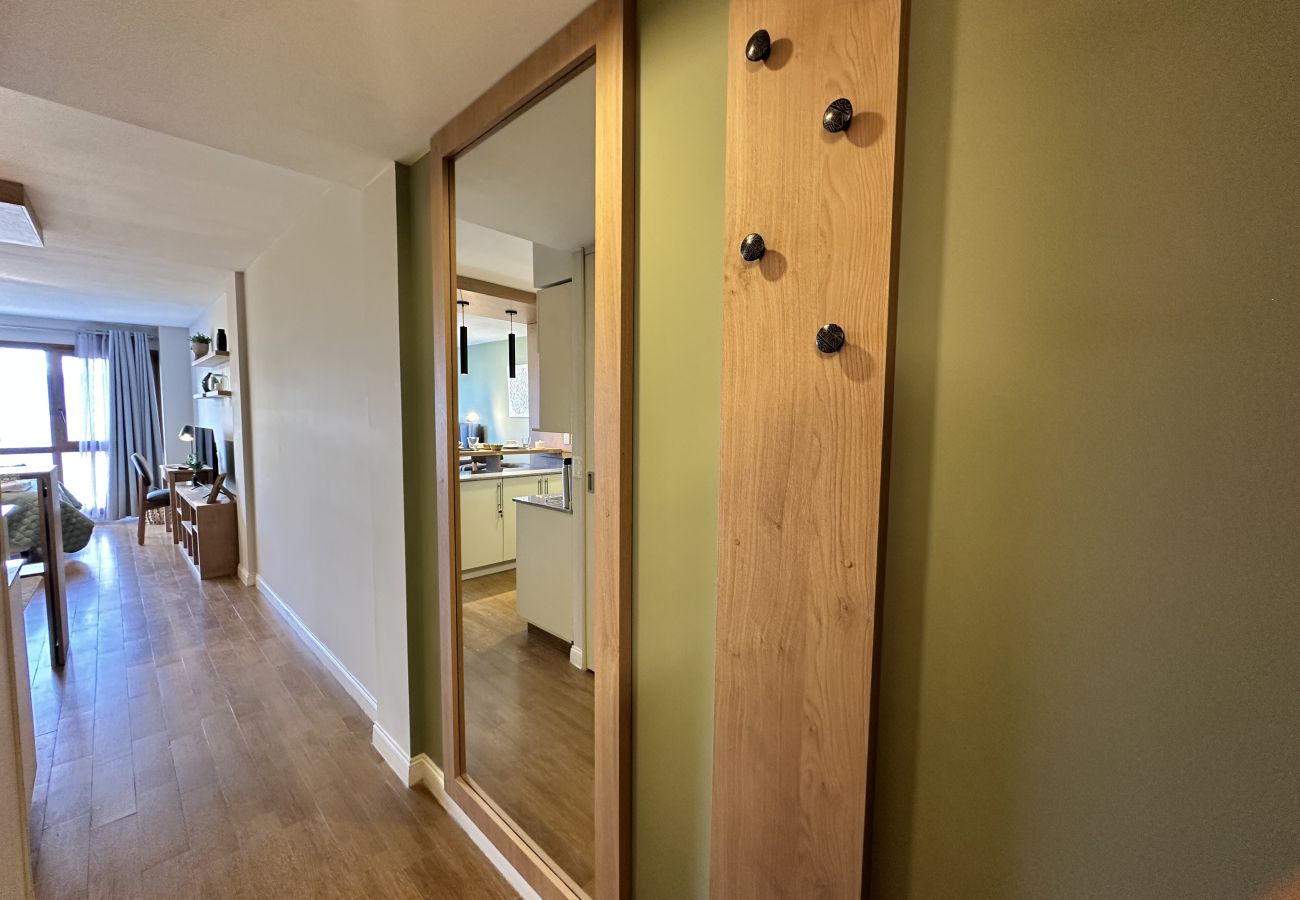 Estudio en San Carlos de Bariloche - GRINLY con vista al lago y estacionamiento
