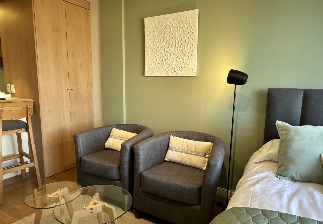 Estudio en San Carlos de Bariloche - GRINLY con vista al lago y estacionamiento