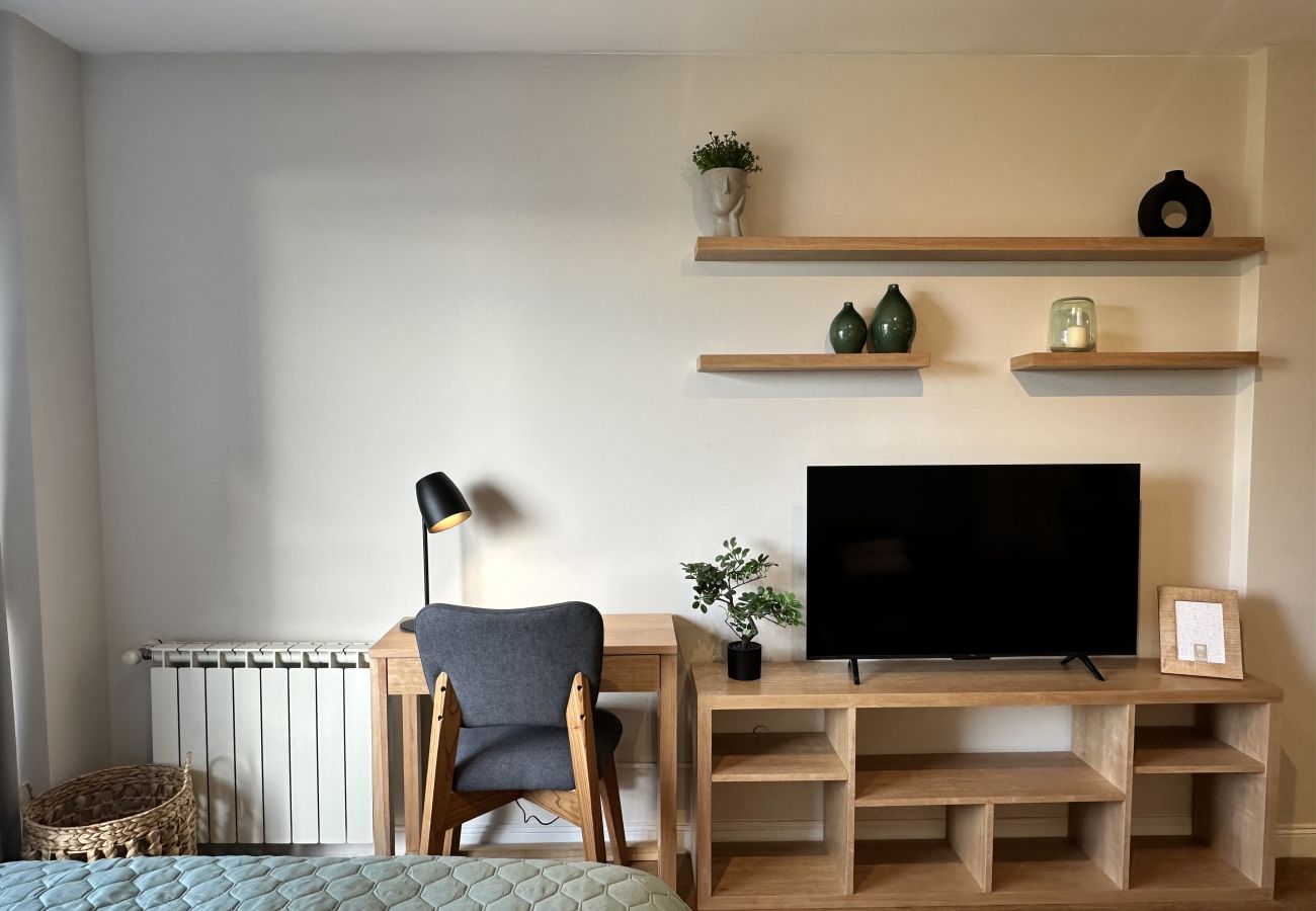 Estudio en San Carlos de Bariloche - GRINLY con vista al lago y estacionamiento