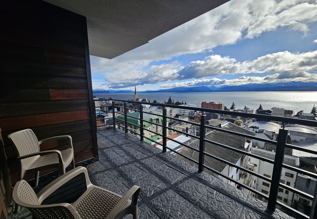 Apartamento en San Carlos de Bariloche - Veo Veo Bariloche con vista al lago Nahuel Huapi