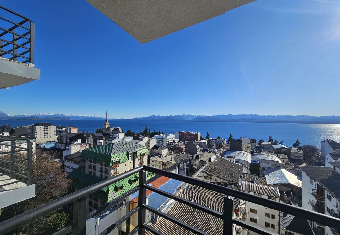 Apartamento en San Carlos de Bariloche - Veo Veo Bariloche con vista al lago Nahuel Huapi