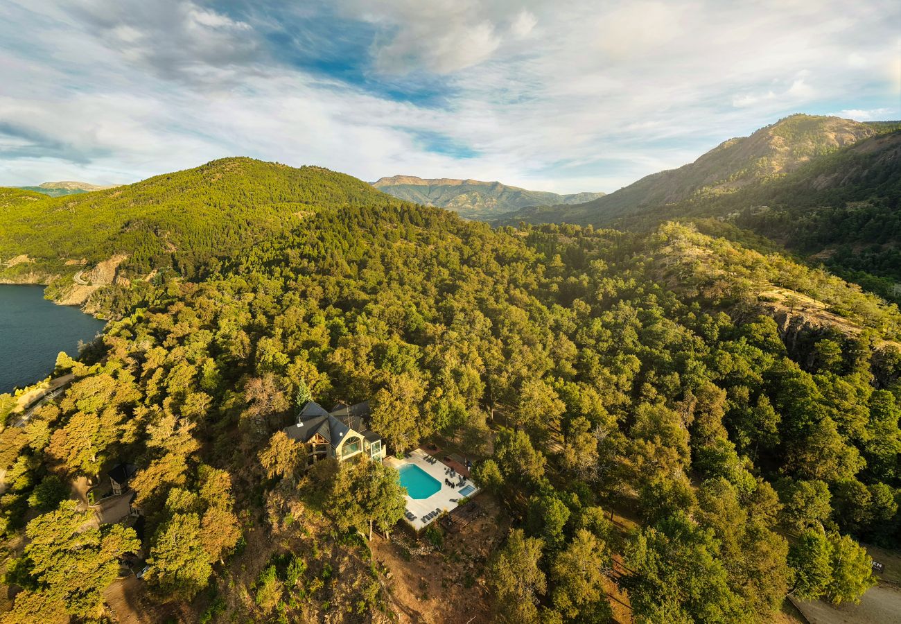 Cabaña en San Martin de los Andes - Paihuen - Apart 1 Dormitorio con vista al Bosque