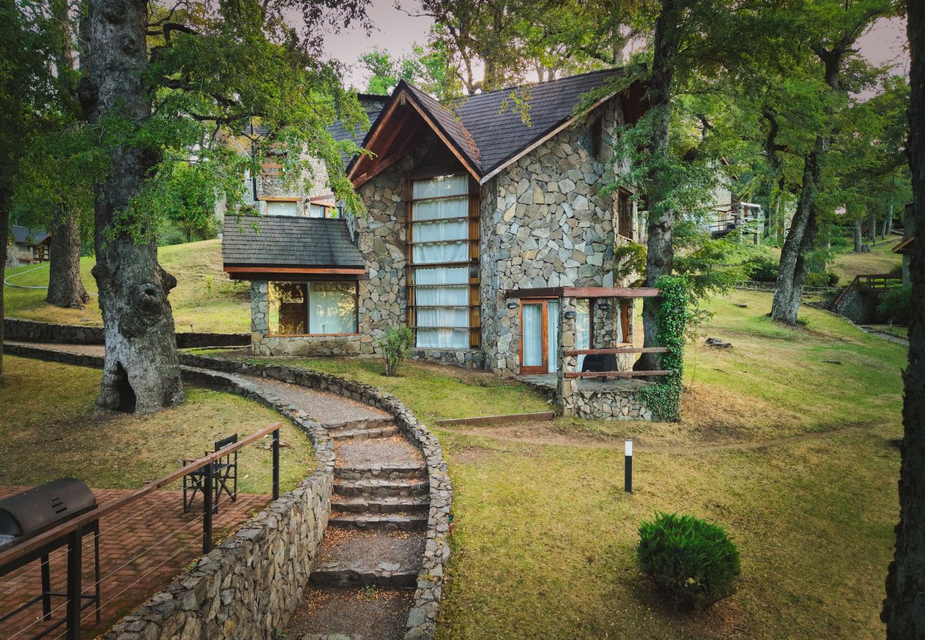 Cabaña en San Martin de los Andes - Paihuen - Apart 1 Dormitorio con vista al Bosque