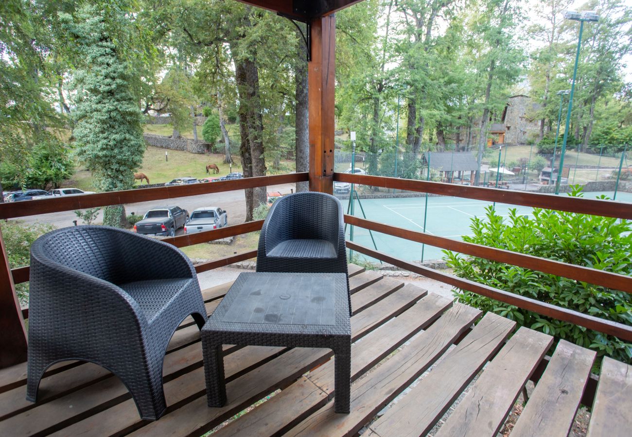 Cabaña en San Martin de los Andes - Paihuen - Apart 1 Dormitorio con vista al Bosque