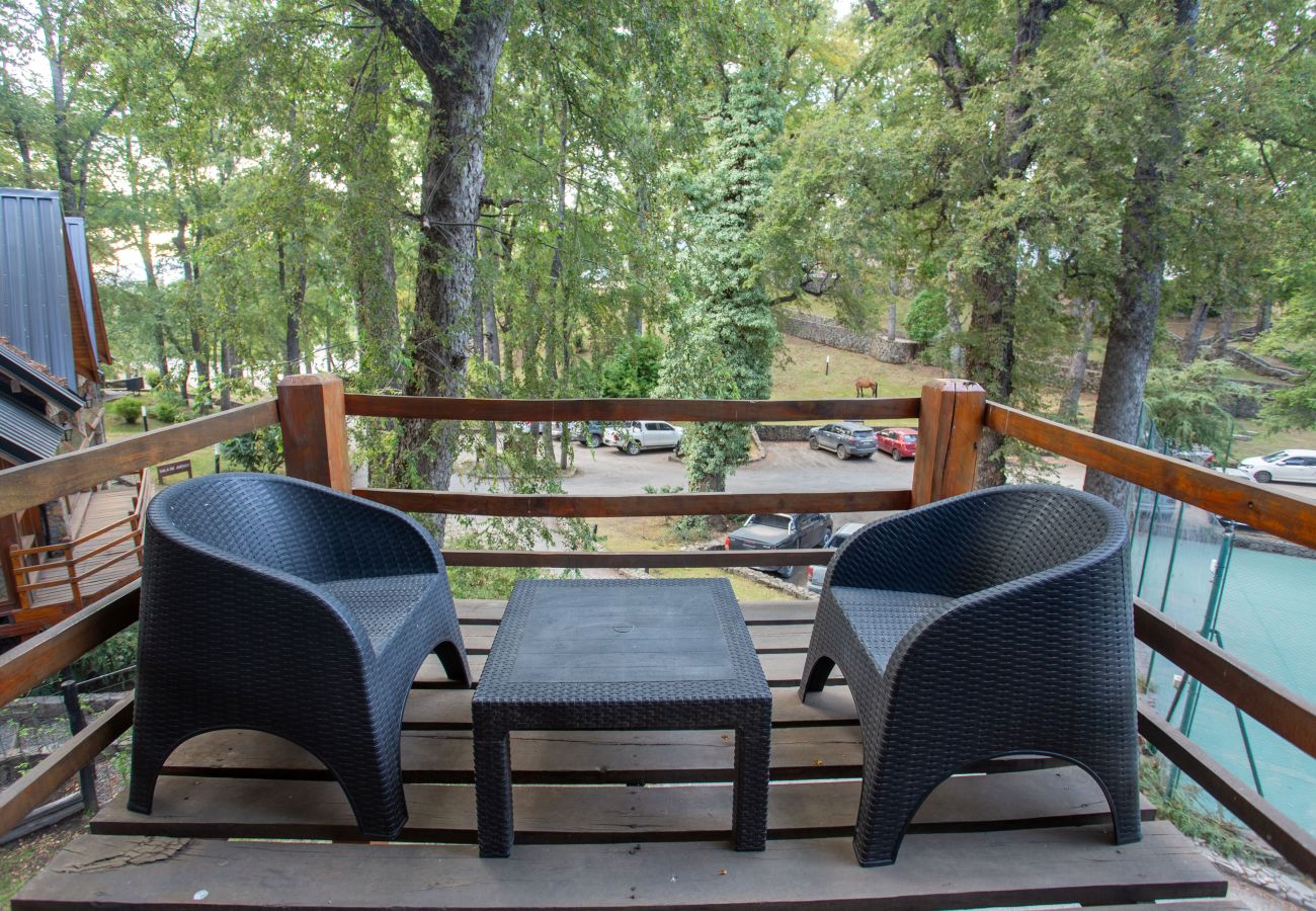 Cabaña en San Martin de los Andes - Paihuen - Apart 1 Dormitorio con vista al Bosque